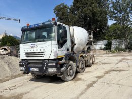 Online auction: IVECO TRAKKER 380 8X4