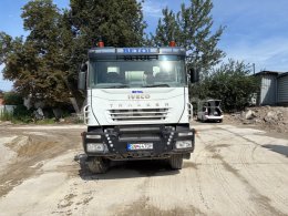 Online aukce: IVECO TRAKKER 380 8X4