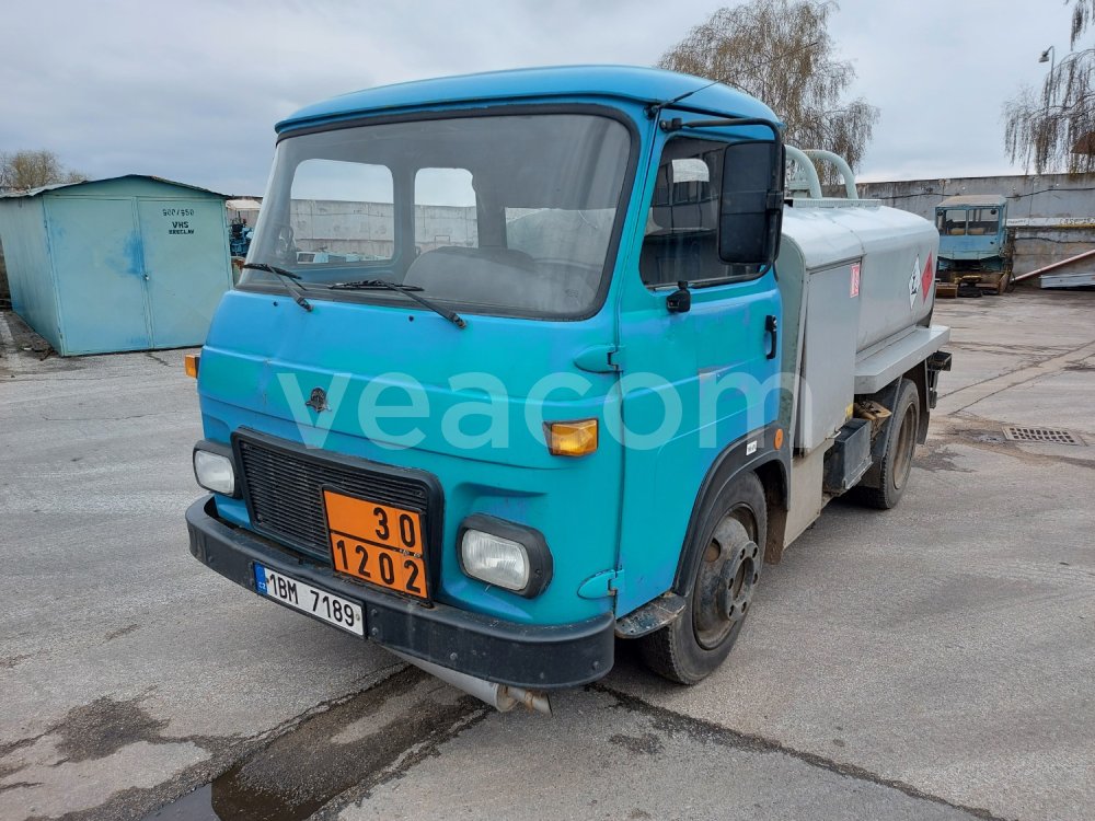 Online aukce: AVIA  A 31.1 ADR