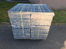 Online aukce:   SCHODNICE 50 KUSŮ