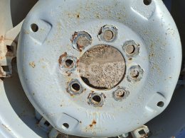 Online aukce:   PNEUMATIKY S DISKY NA TRAKTOR DEUTZ FAHR