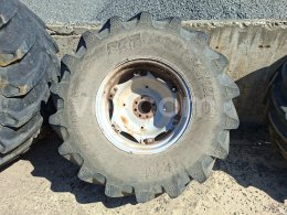 Online aukce:   PNEUMATIKY S DISKY NA TRAKTOR DEUTZ FAHR