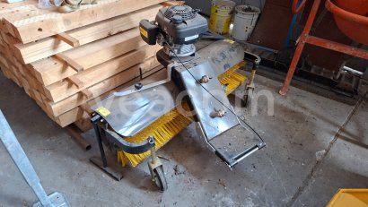 Online árverés:  MK 130 PROFI