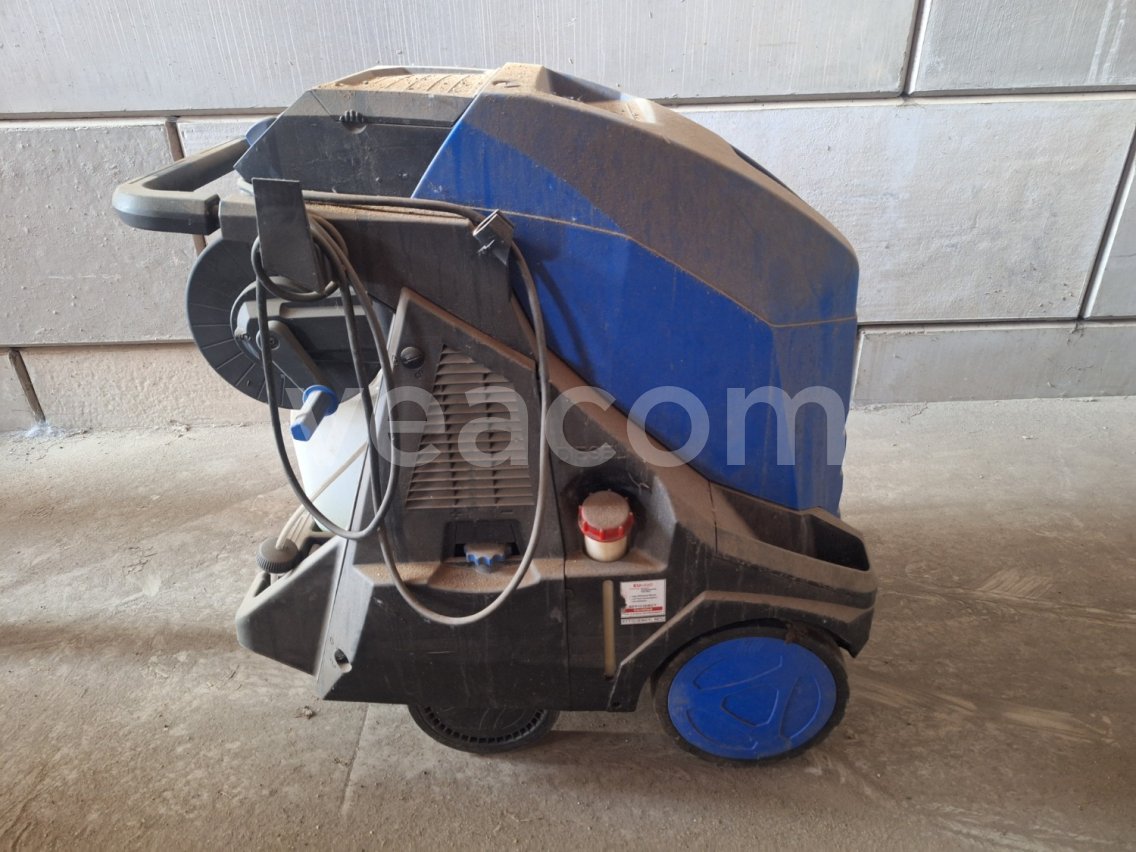 Online árverés:   NILFISK MH 4M-220/1000 FAXT