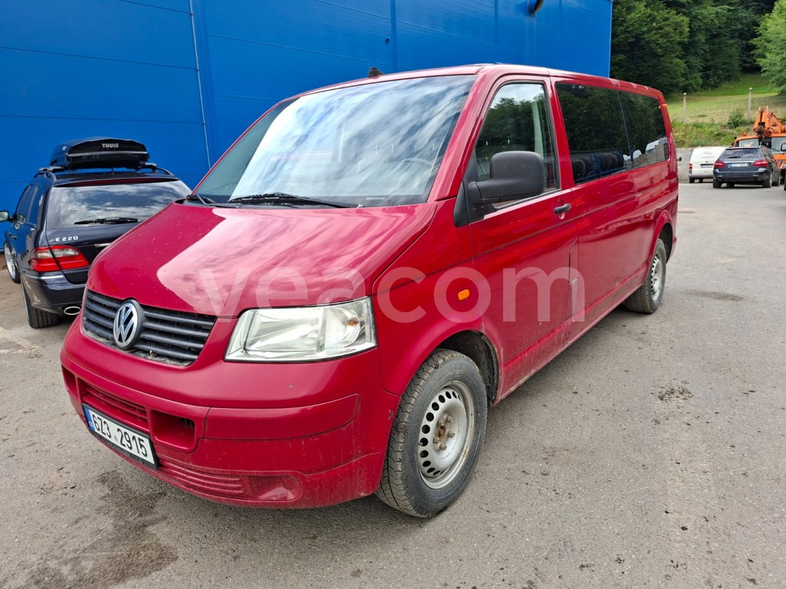 Online aukce: VOLKSWAGEN  TRANSPORTER T5 L2H1 2.5 TDI 96 KW 9 MÍST 4MOTION