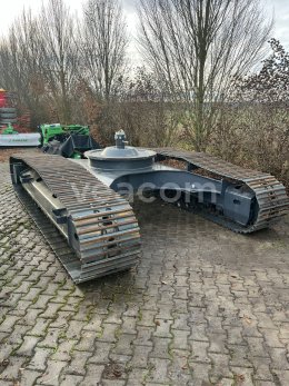 Online aukce:   DEVELON DX 225LC-7