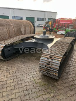 Online aukce:   DEVELON DX 225LC-7
