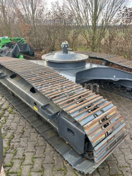 Online aukce:   DEVELON DX 225LC-7