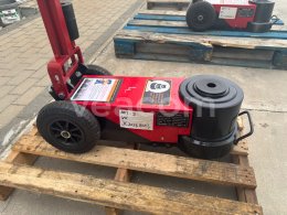 Online aukce:   HYDRAULIC JACKS 100T-2
