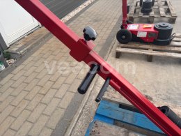 Online aukce:   HYDRAULIC JACKS 80T-2