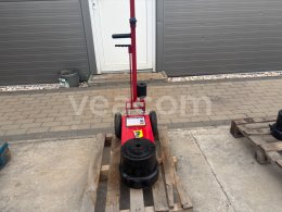 Online aukce:   HYDRAULIC JACKS 120T/60T