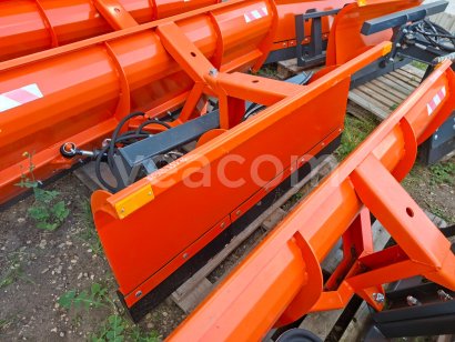 Online árverés:  SNĚHOVÁ RADLICE 148 CM