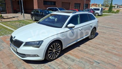 Online-Versteigerung: ŠKODA  SUPERB COMBI L&K 2.0 TDI 140KW DSG 4X4