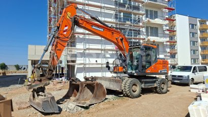 Online árverés: DOOSAN  DX 170 W - 5 4X4