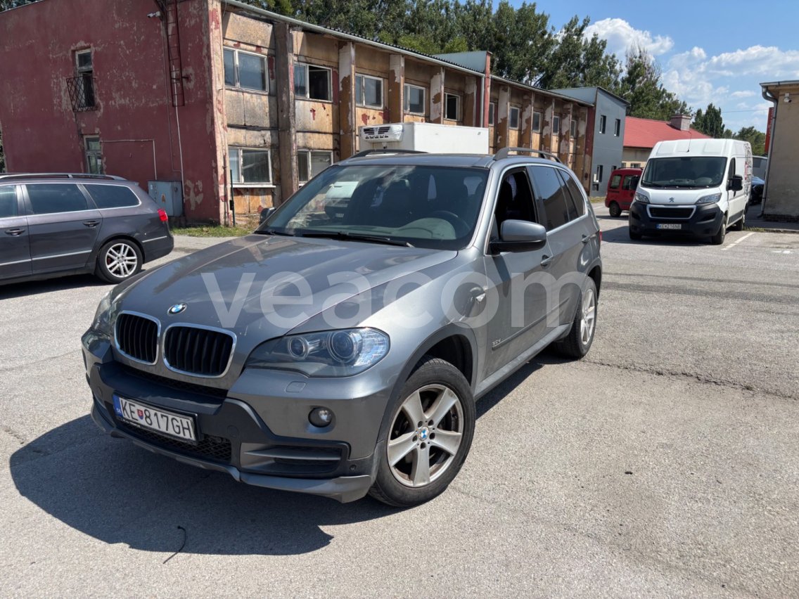 Online aukce: BMW X5 
