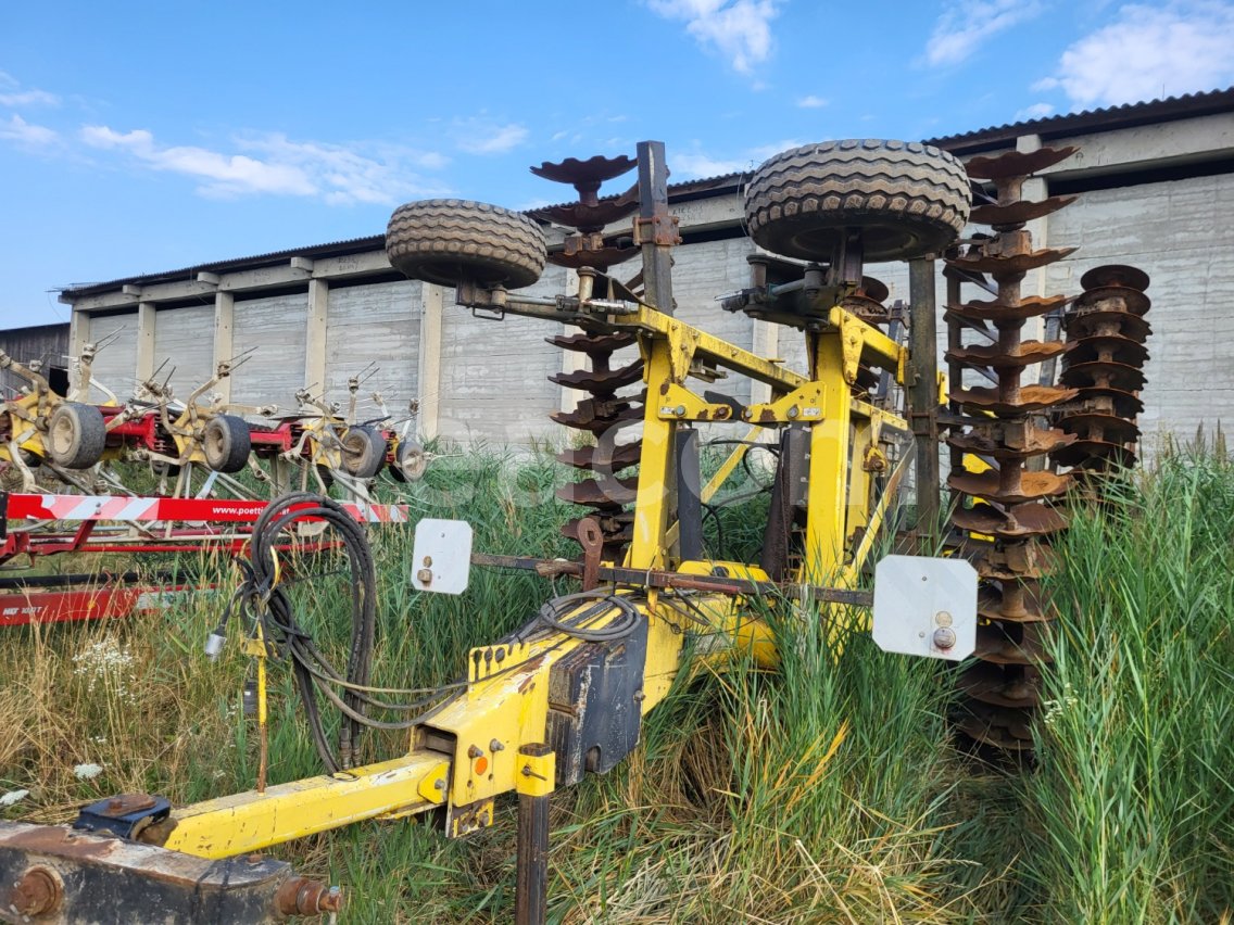 Online aukce:   BEDNAR STROM PRECISER PE 7000