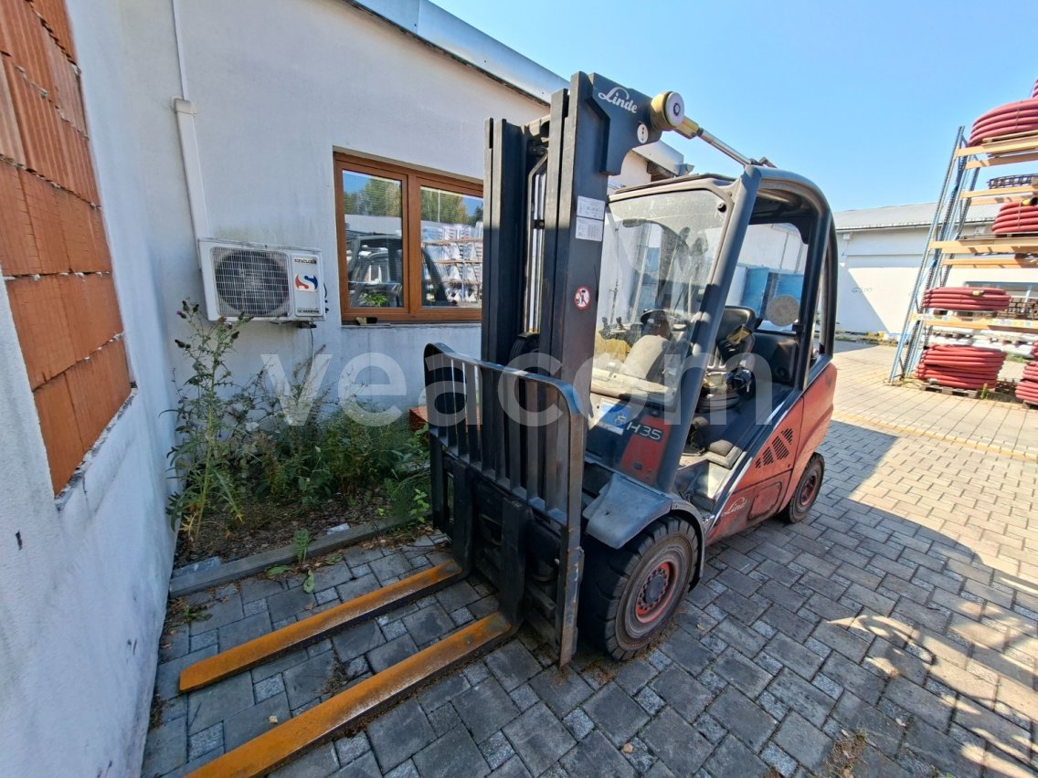 Online aukce: LINDE  H35T