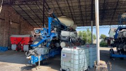 Online aukce: KINZE  3600