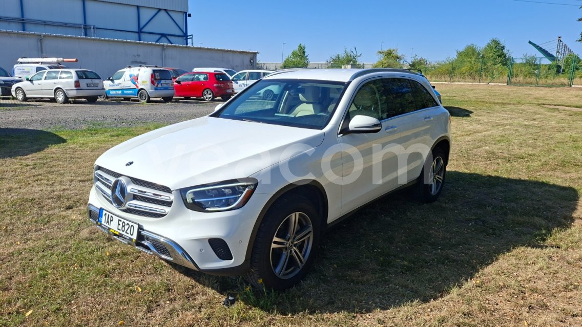 Online aukce: MB  GLC 300 2.0 180 KW