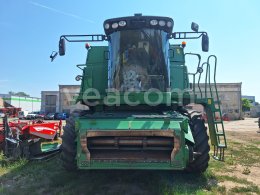 Online aukce: JOHN DEERE  T 660