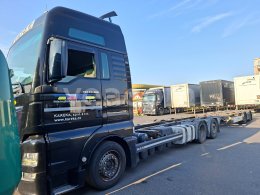 Aukcja internetowa: MAN TGX 24.460 6X2 + KRONE BOX 04 ZZ CARRIER