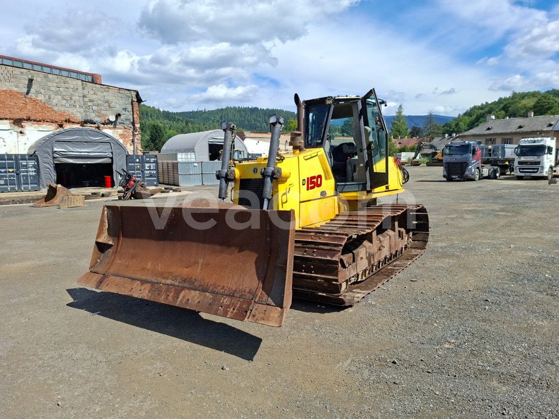 Online aukce: NEW HOLLAND  D 150