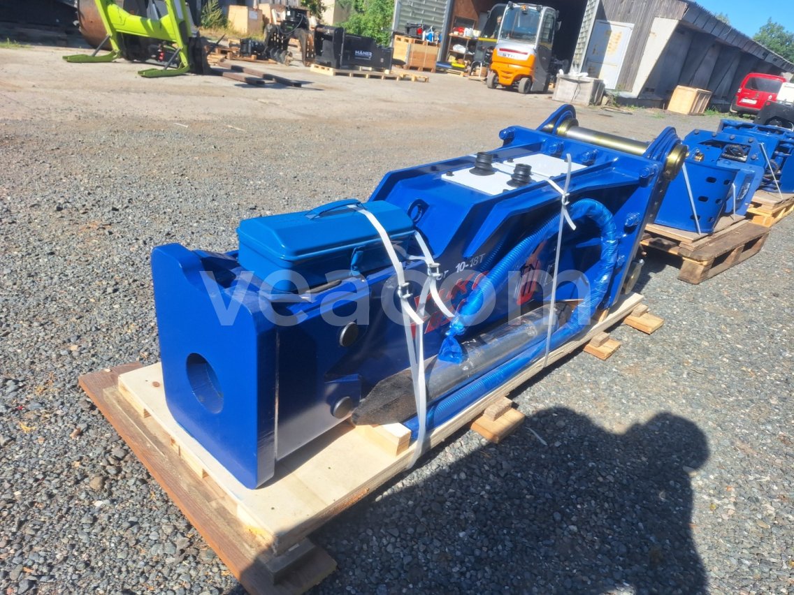 Інтернет-аукціон:   HYDRAULICKÉ BOURACÍ KLADIVO YUKON YB 1000 (10-18 T)