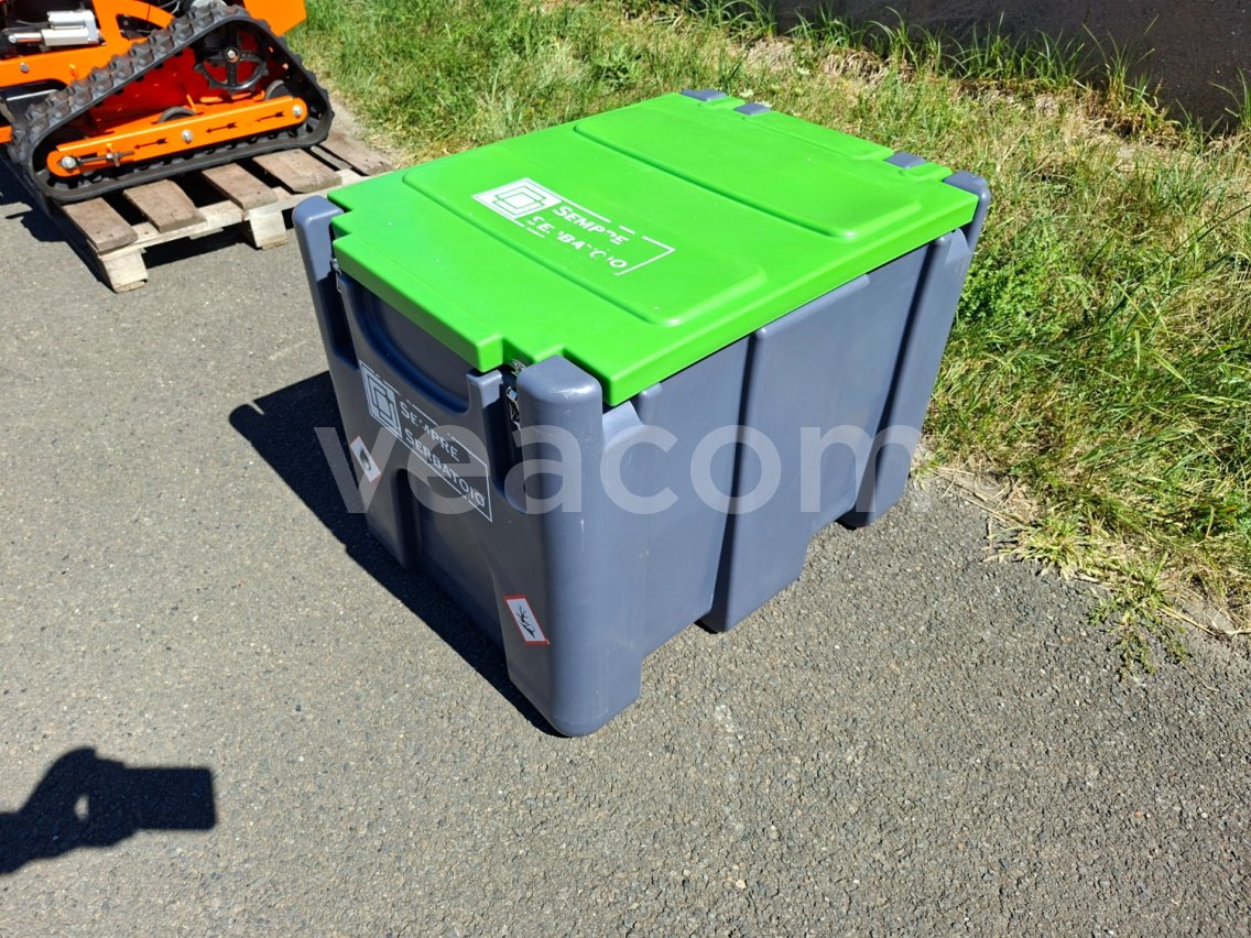 Online aukce:   NÁDRŽ S TANKOVACÍ PISTOLÍ A ČERPADLEM EV 250 G