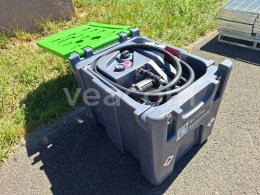 Online aukce:   NÁDRŽ S TANKOVACÍ PISTOLÍ A ČERPADLEM EV 250 G