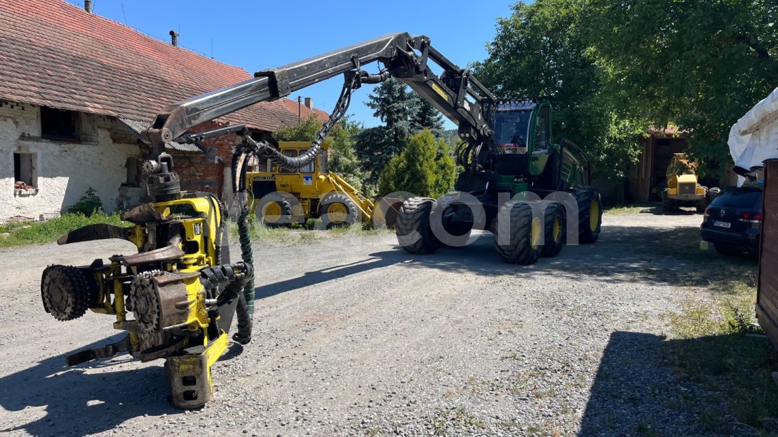 Online aukce: JOHN DEERE  1270E