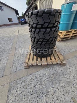 Online aukce:   CAMSO SKS 775 10-16,5 4 KS