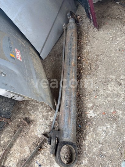 Aukcja internetowa:  HYDRAULICKÉ VALCE 2 KUSY