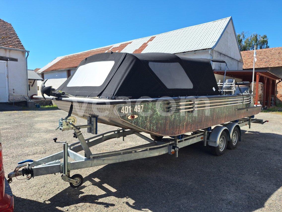 Online aukce:   TTH EASYROLLER + ARYNBOATS JOY 700