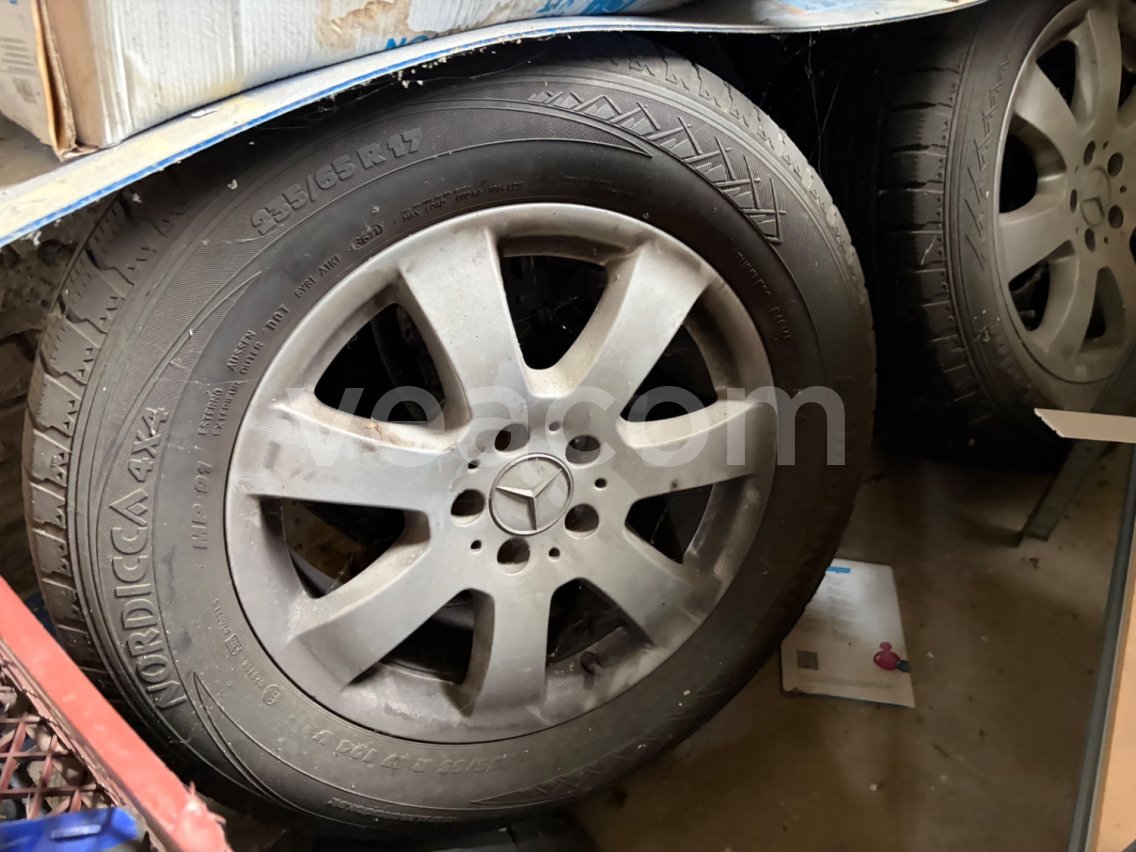 Online aukce:   ALU DISKY MERCEDES 235/65 R17 DOT 36/11