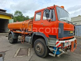 Online aukce: KAROSA  SA8 L110