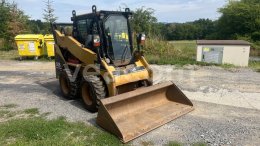 Online aukce: CATERPILLAR  242 B 4X4