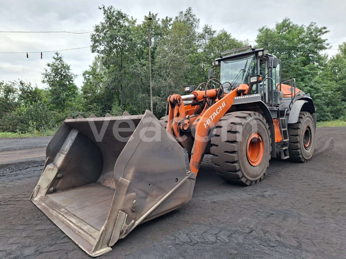 Online aukce: HITACHI  ZW 310-6