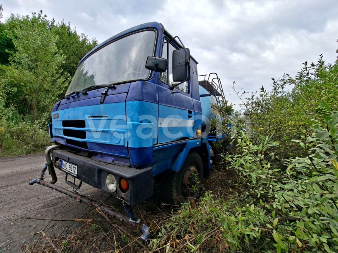 Online aukce: TATRA  T 815 6X6