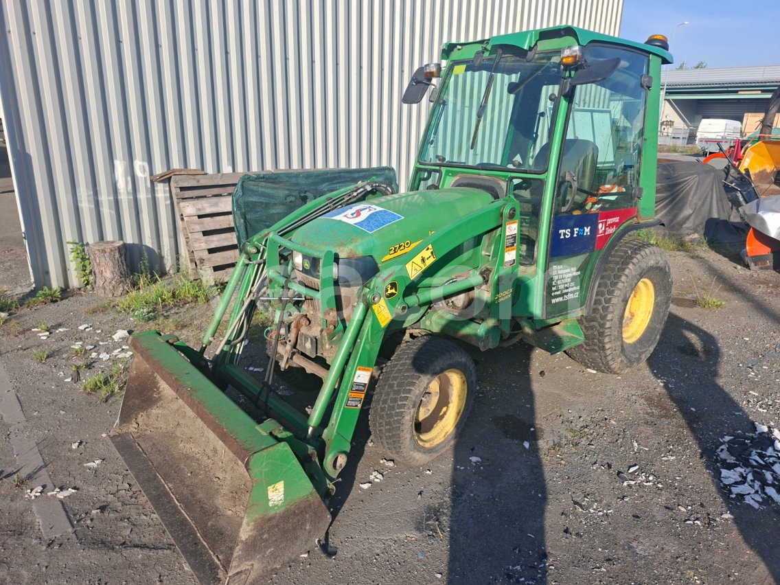 Online aukce: JOHN DEERE  2720 4X4