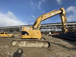 Online auction: CAT  321C LCR