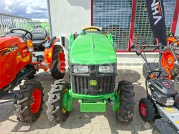 Online aukce: JOHN DEERE  3028 EN