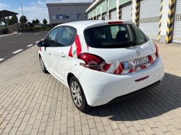 Online aukce: PEUGEOT  208
