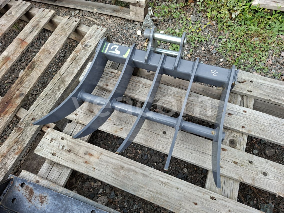 Online aukce:   HRÁBĚ 47 CM NA MINIBAGR