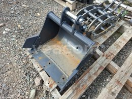 Online aukce:   PODKOPOVÁ LŽÍCE BEZ ZUBŮ 40 CM NA MINIBAGR