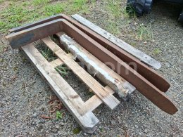 Online aukce:   MANIPULAČNÍ VIDLE 120 CM