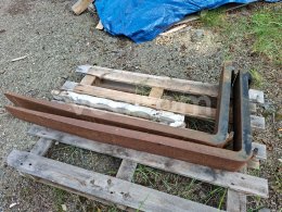 Online aukce:   MANIPULAČNÍ VIDLE 120 CM