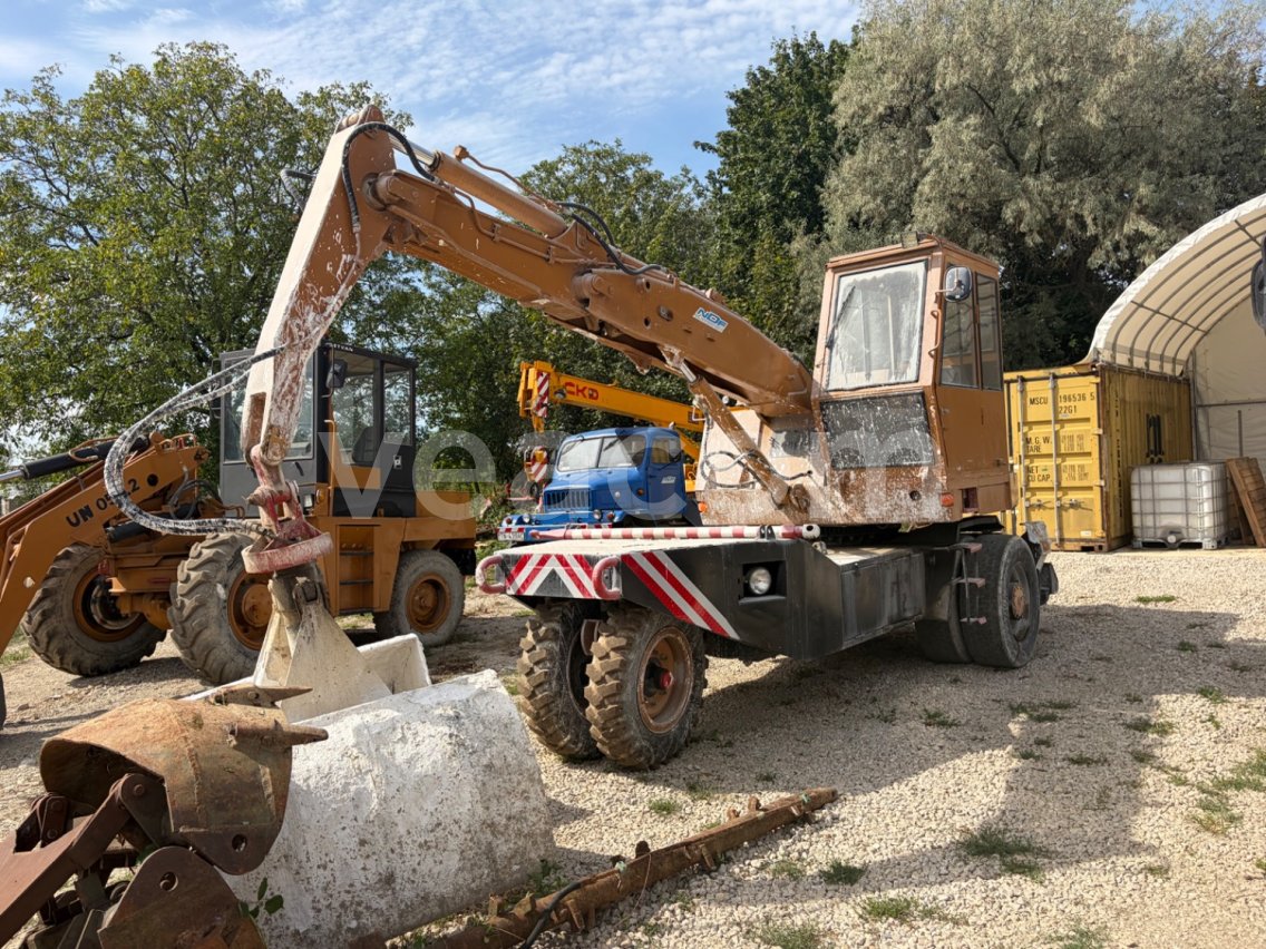 Online aukce: ZTS  POCLAIN DH-113