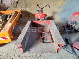 Online aukce:   MALOTRAKTOR VARI PJXP200