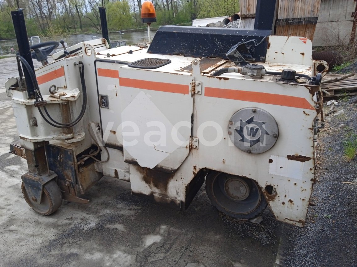 Online aukce: WIRTGEN  W 350