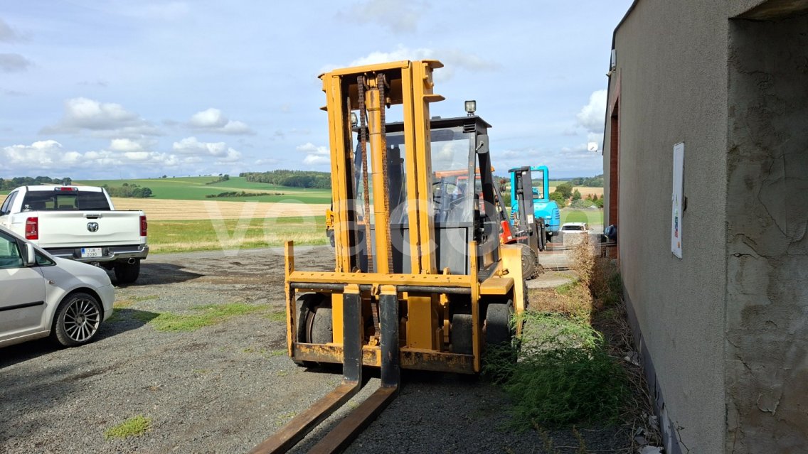 Online aukce: CAT  V130